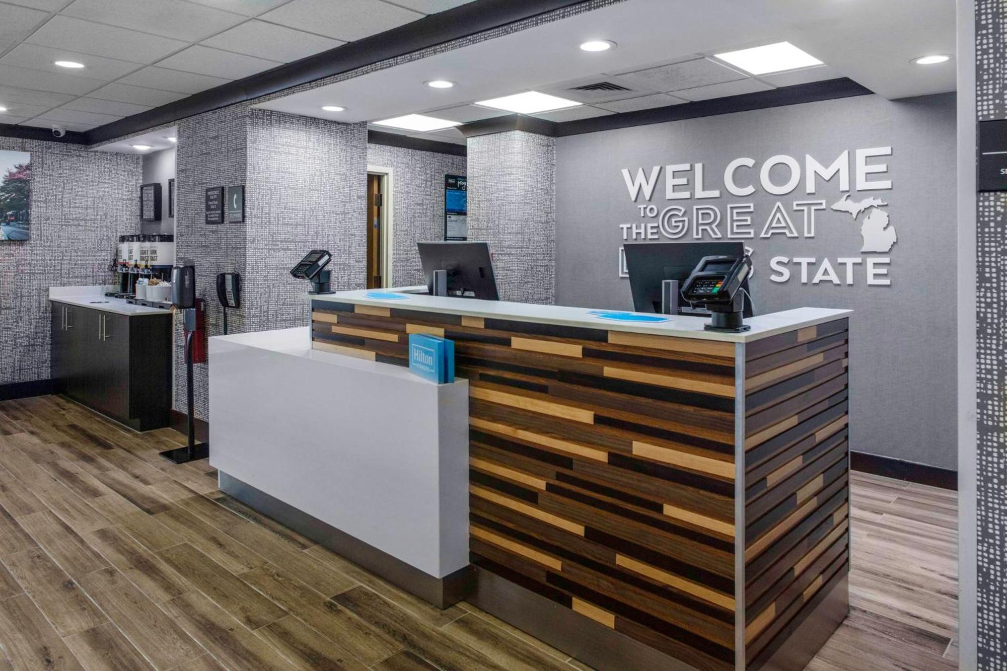 Hampton Inn Detroit Northville Zewnętrze zdjęcie
