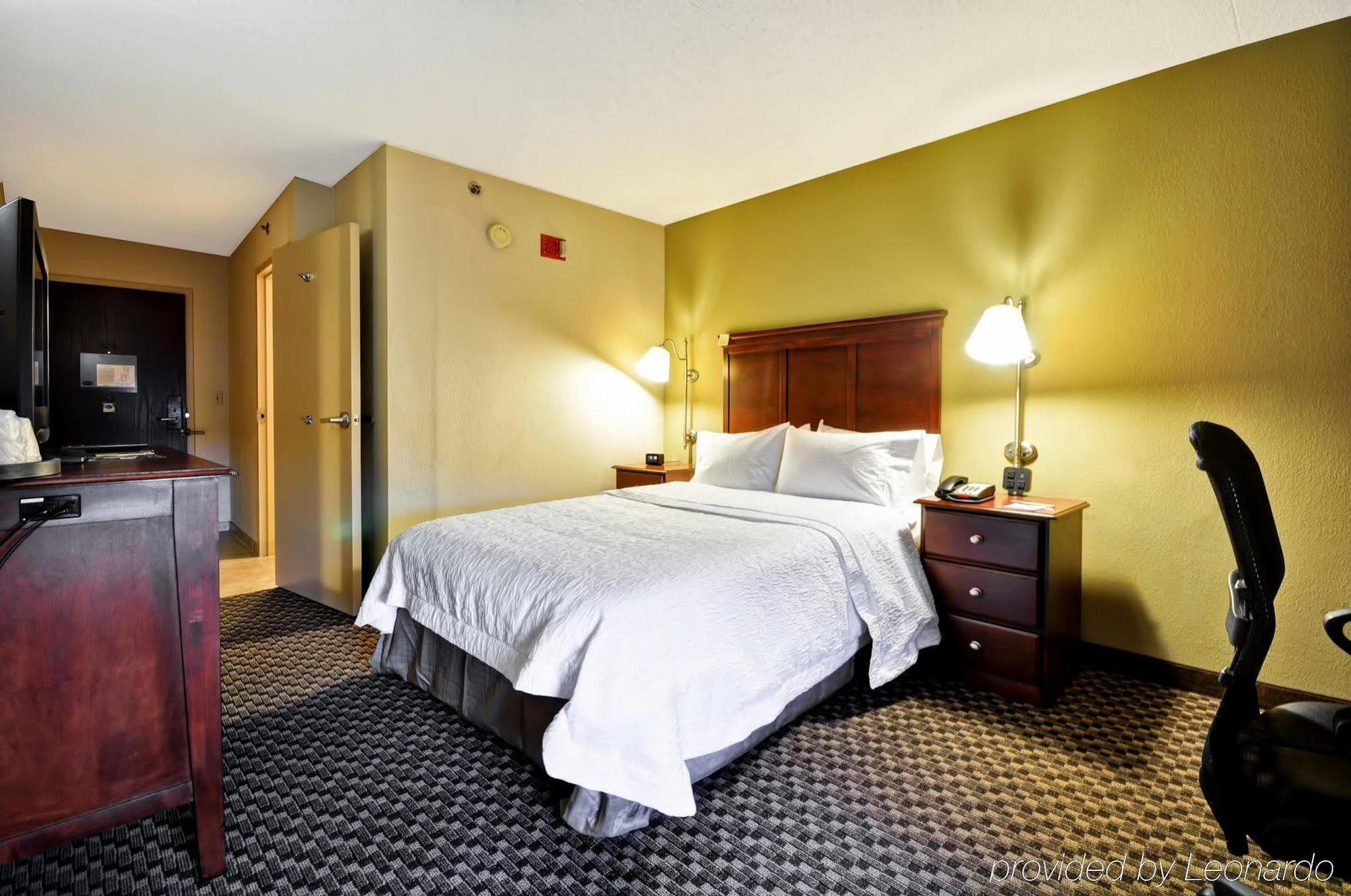 Hampton Inn Detroit Northville Zewnętrze zdjęcie