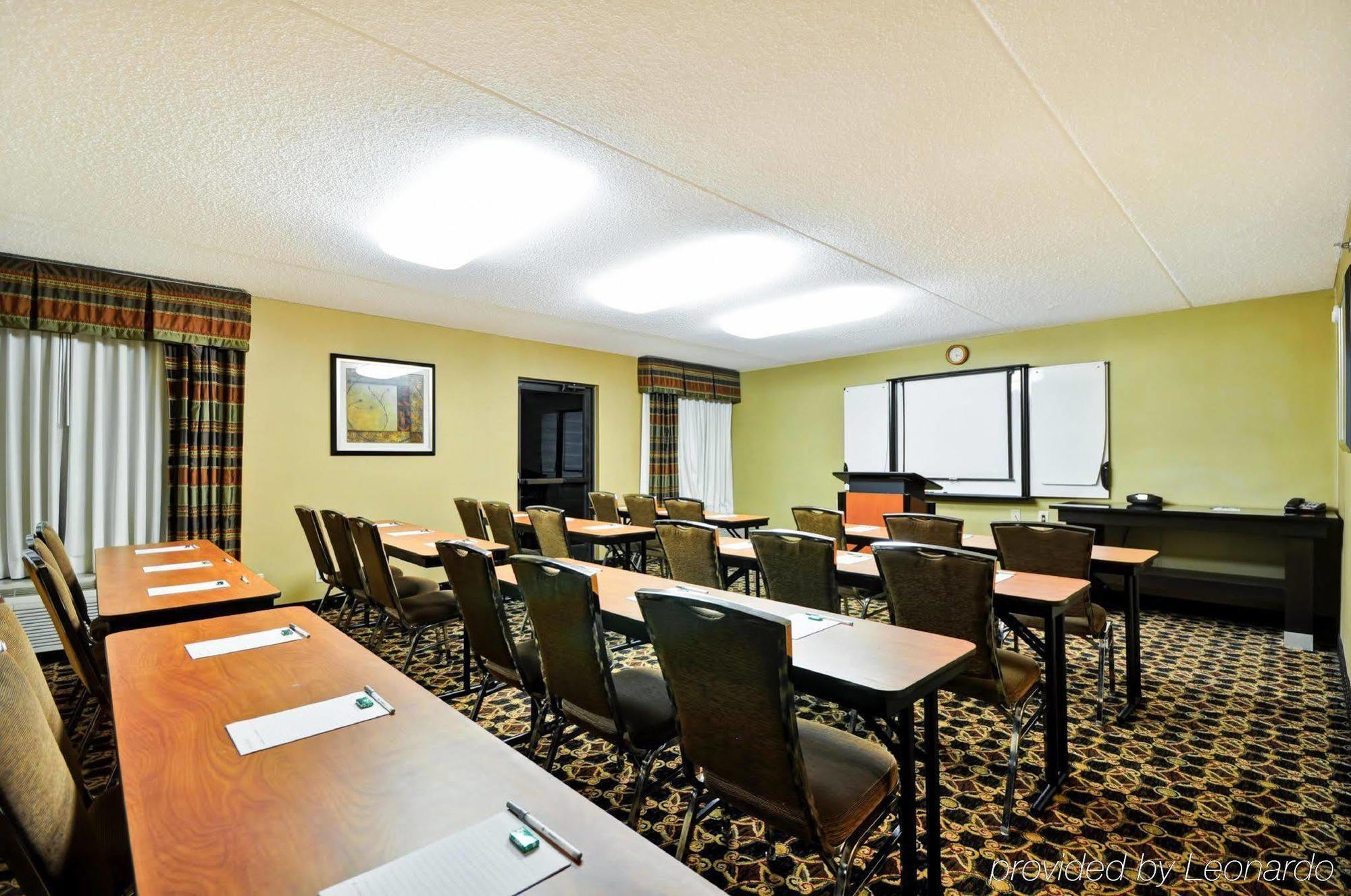Hampton Inn Detroit Northville Zewnętrze zdjęcie