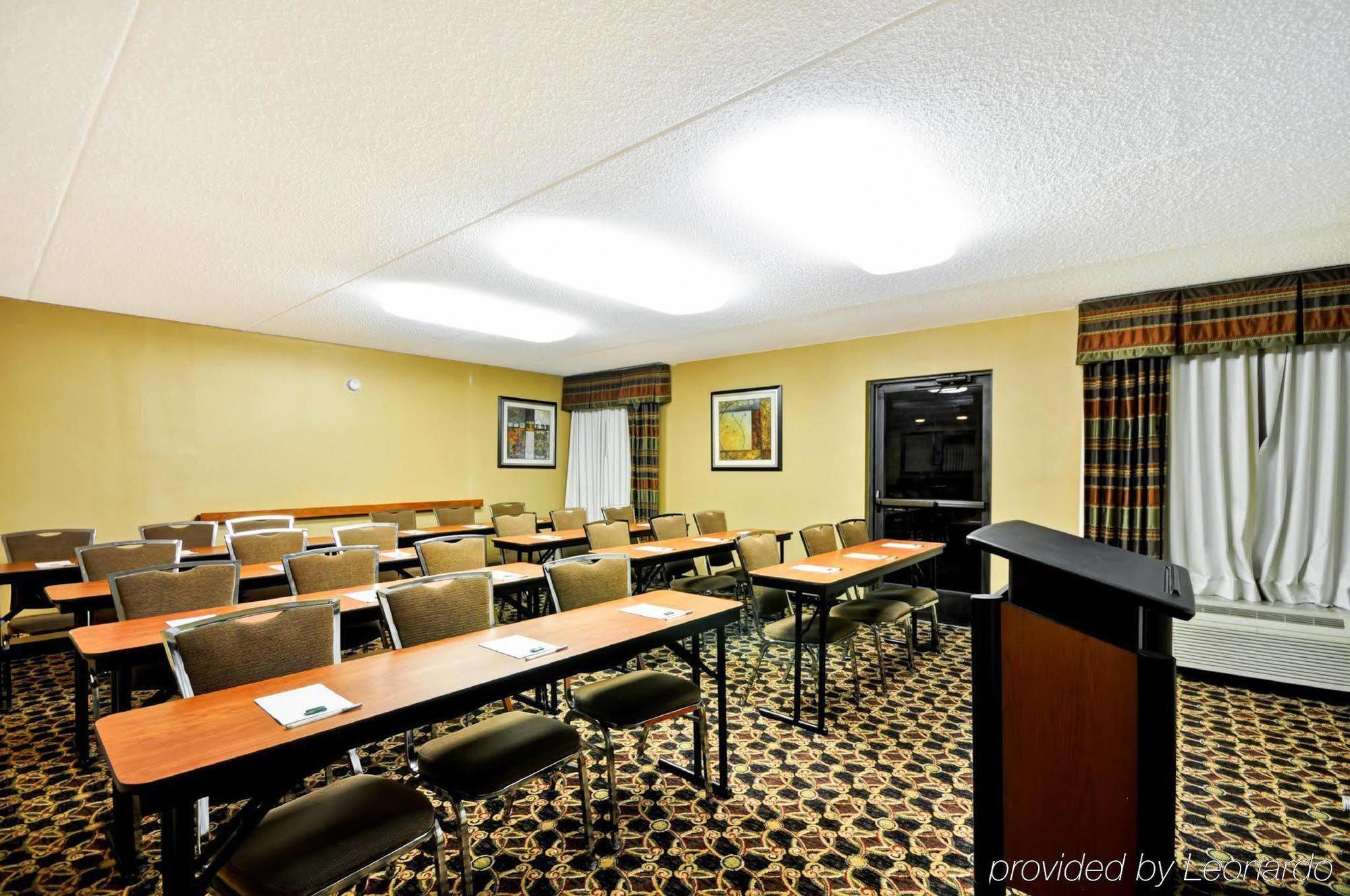 Hampton Inn Detroit Northville Zewnętrze zdjęcie