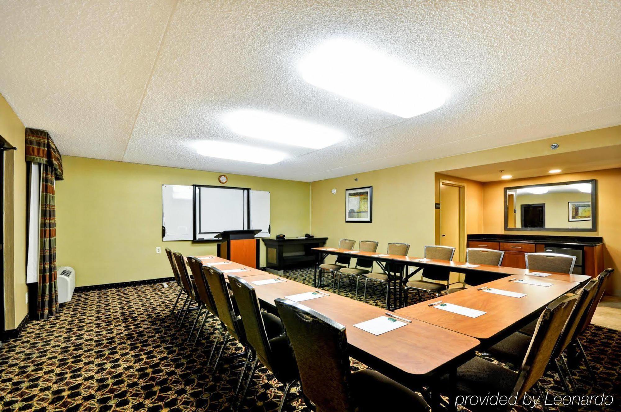 Hampton Inn Detroit Northville Zewnętrze zdjęcie
