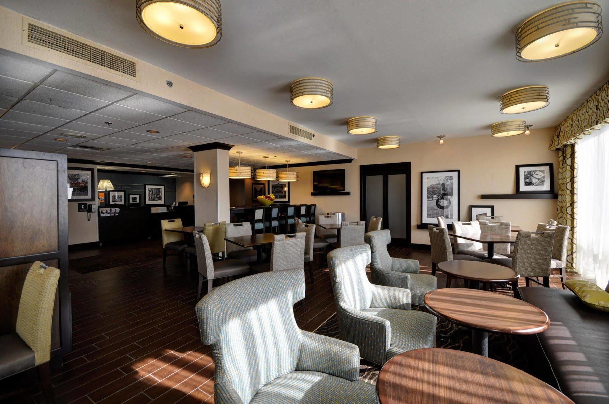 Hampton Inn Detroit Northville Zewnętrze zdjęcie
