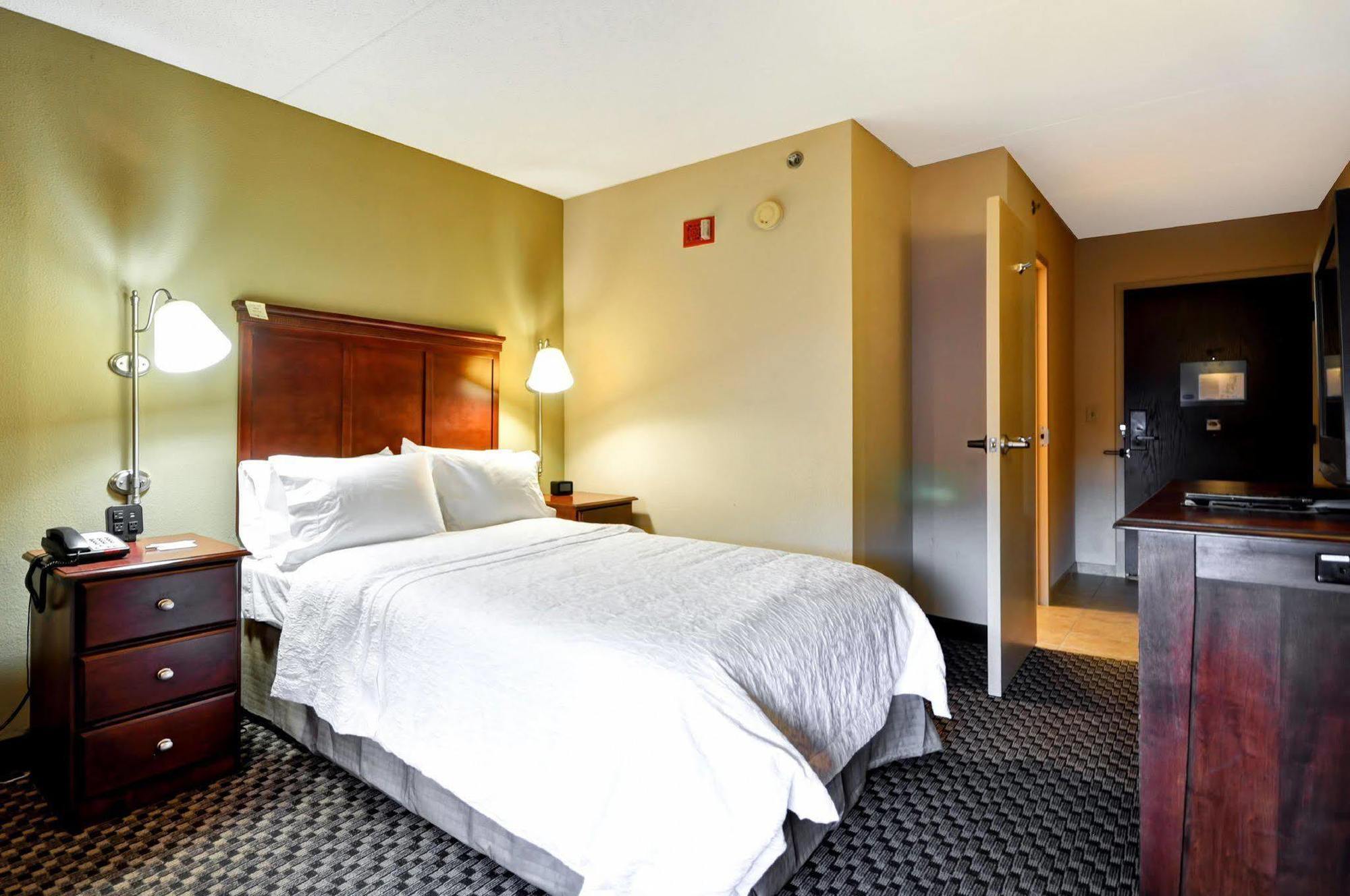 Hampton Inn Detroit Northville Zewnętrze zdjęcie